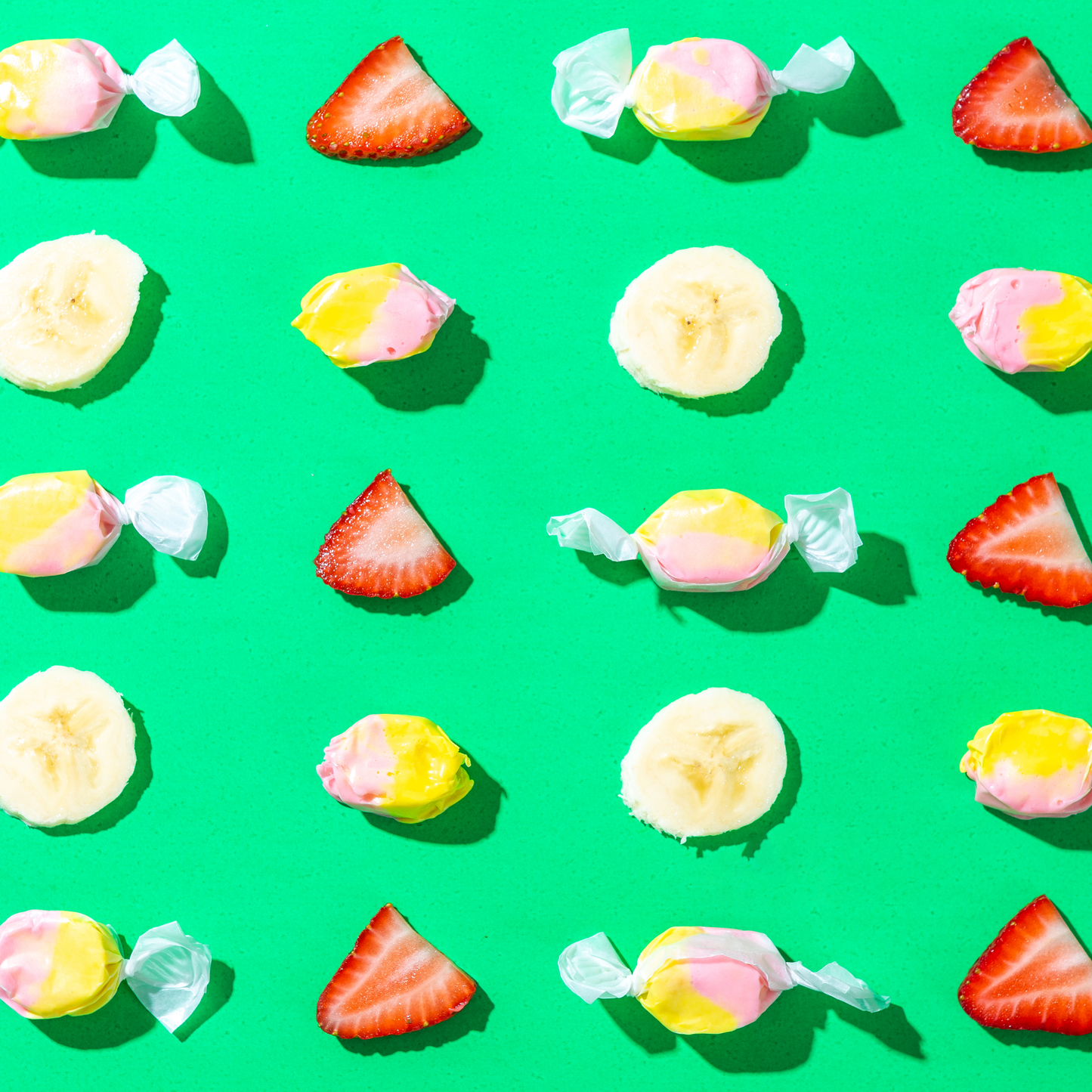 Sour Strawberry Banana Zappy™ Taffy