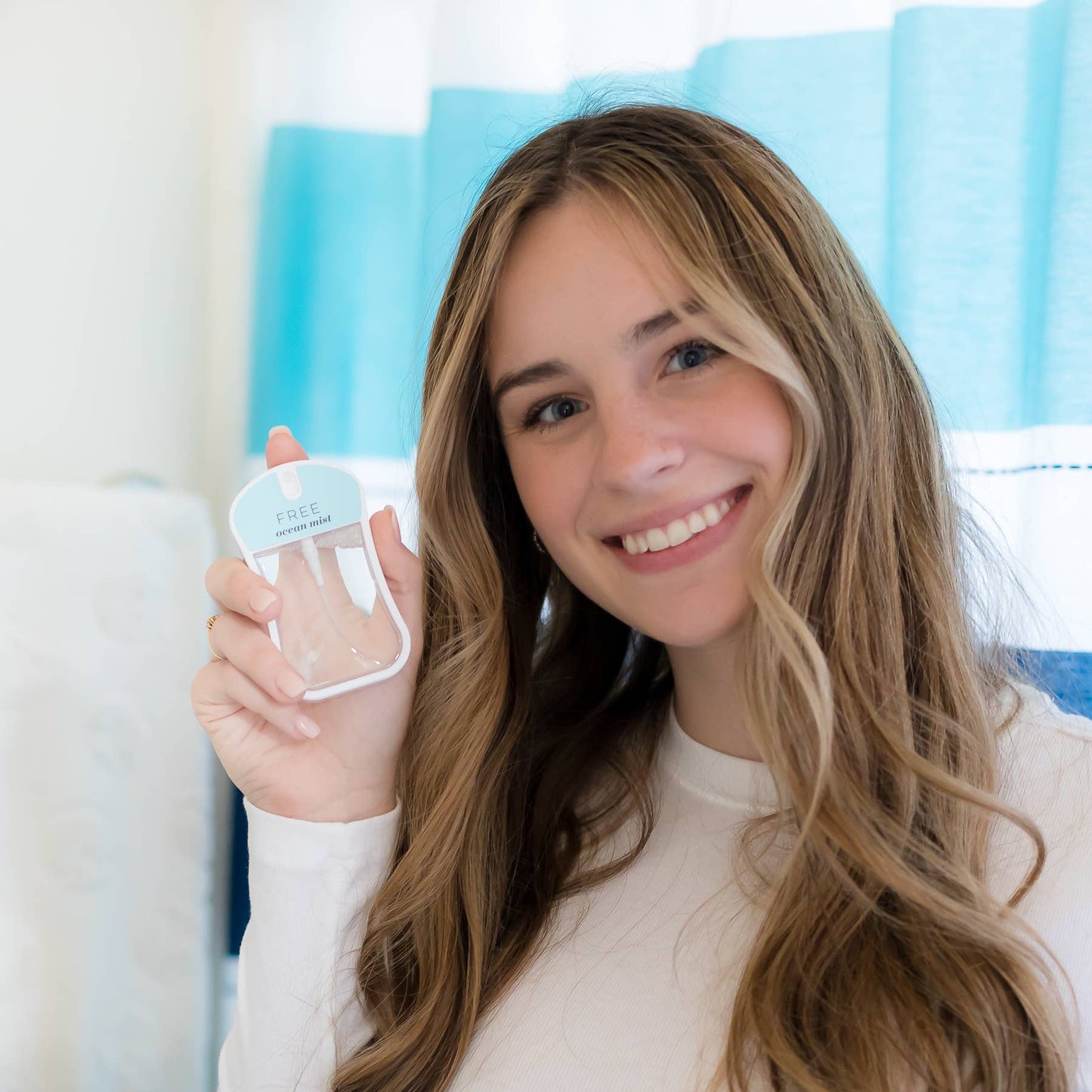 Free (ocean mist) Moisturizing Body Mist (35 mL)