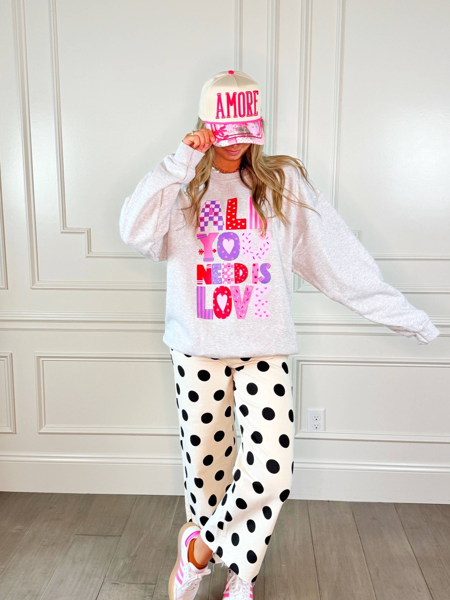 All You Need Is Love Sweatshirt: Grey