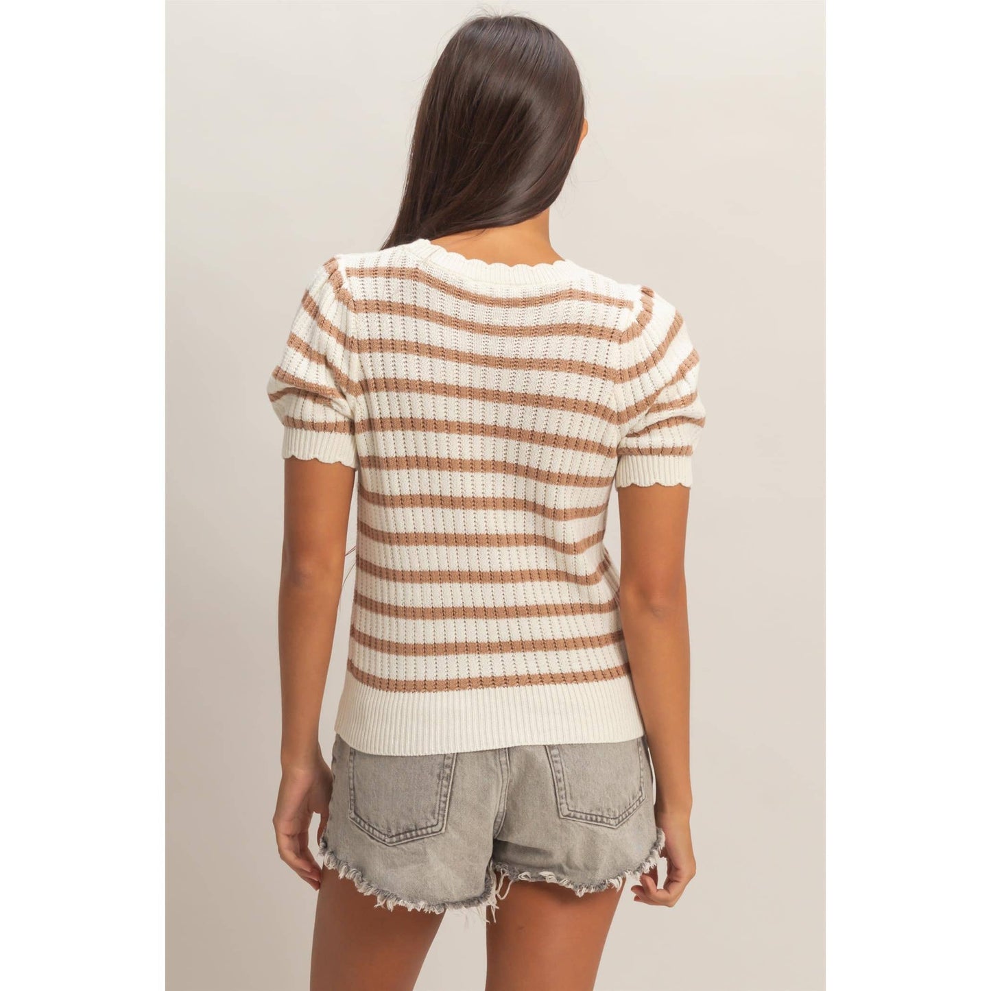 Striped Scallop Edge Puff Sleeve Knit Top: TAUPE / S-M-L(2-2-2)