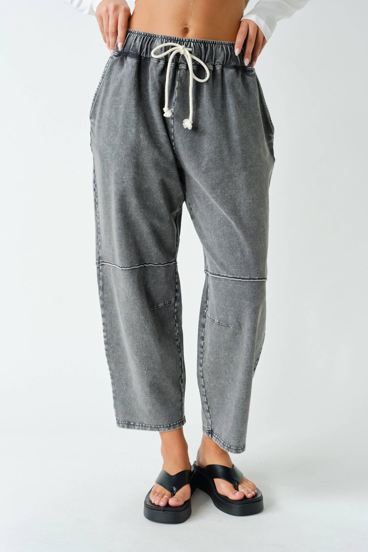 Cotton Blend Mineral Wash Cropped Straight Leg Pants:COFFEE BEAN